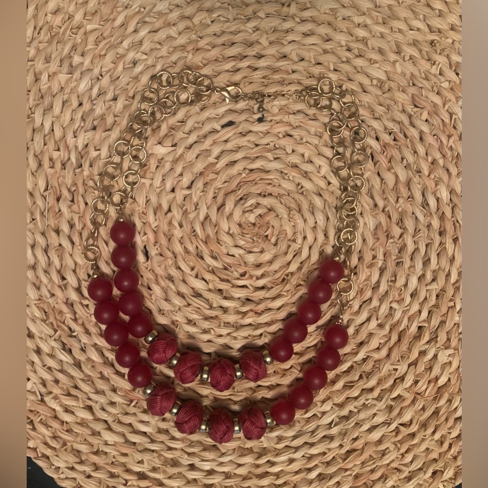 MAROON BAUBLE LAYERED NECKLACE